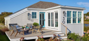 33 Inspirasi Menciptakan Desain Rumah Coastal yang Unik dan Menawan